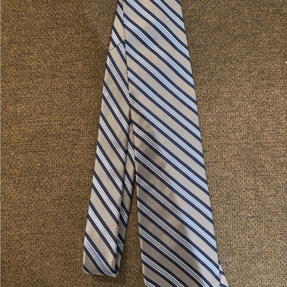 Men’s Tie “346” Brooks Brothers Pure Silk Silver Blue Navy White Stripes Slanted
